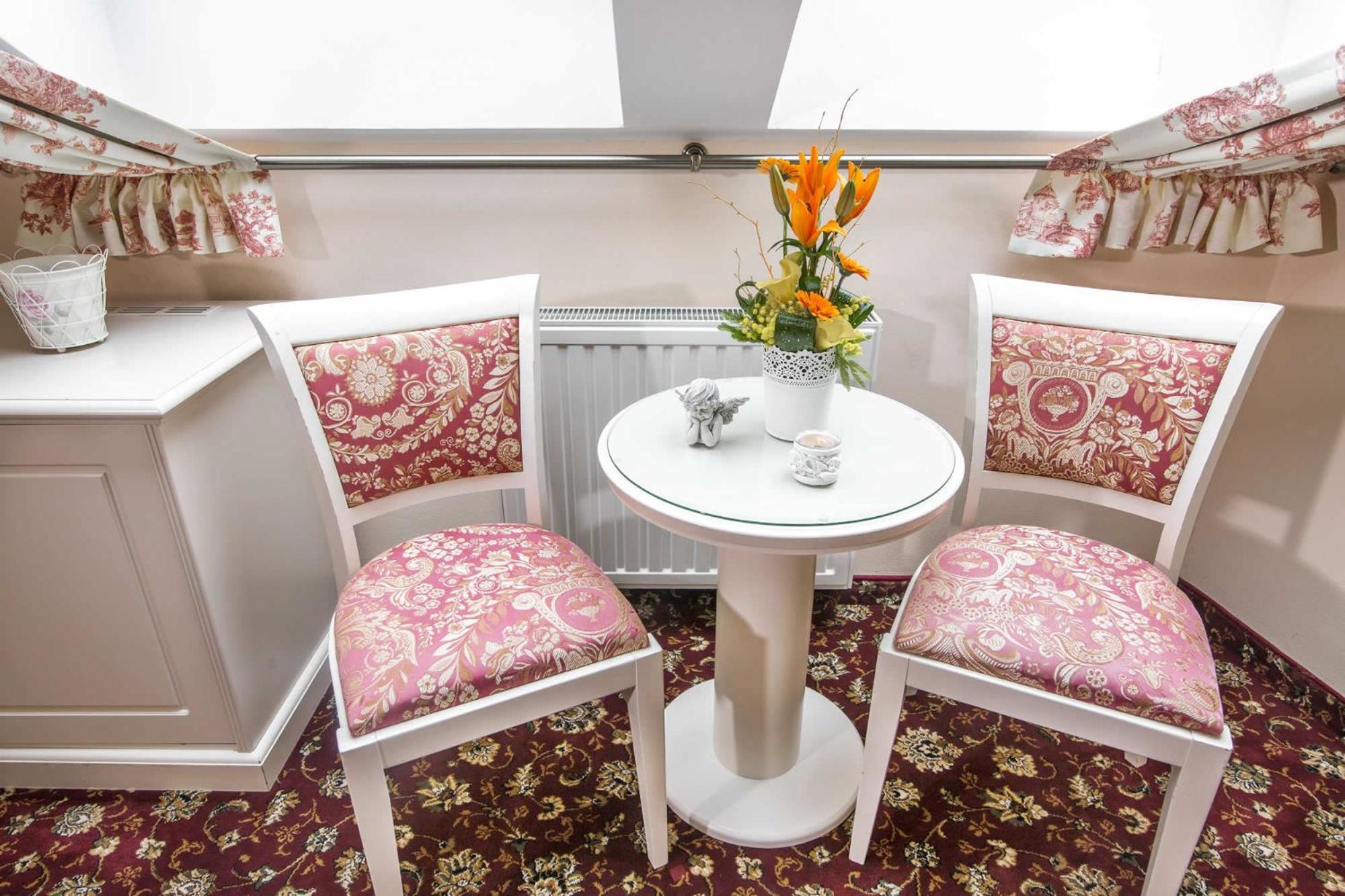 Hotel Karlsbad Grande Madonna Esterno foto