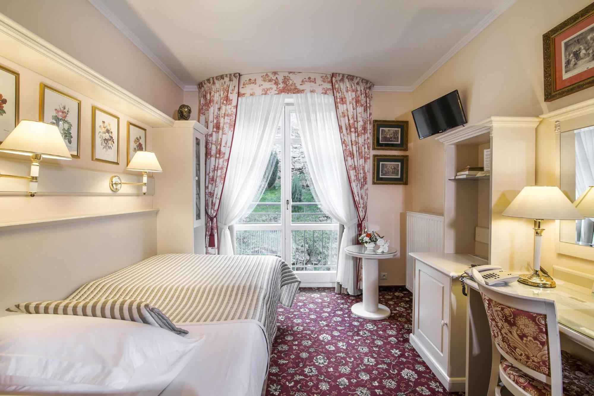 Hotel Karlsbad Grande Madonna Esterno foto