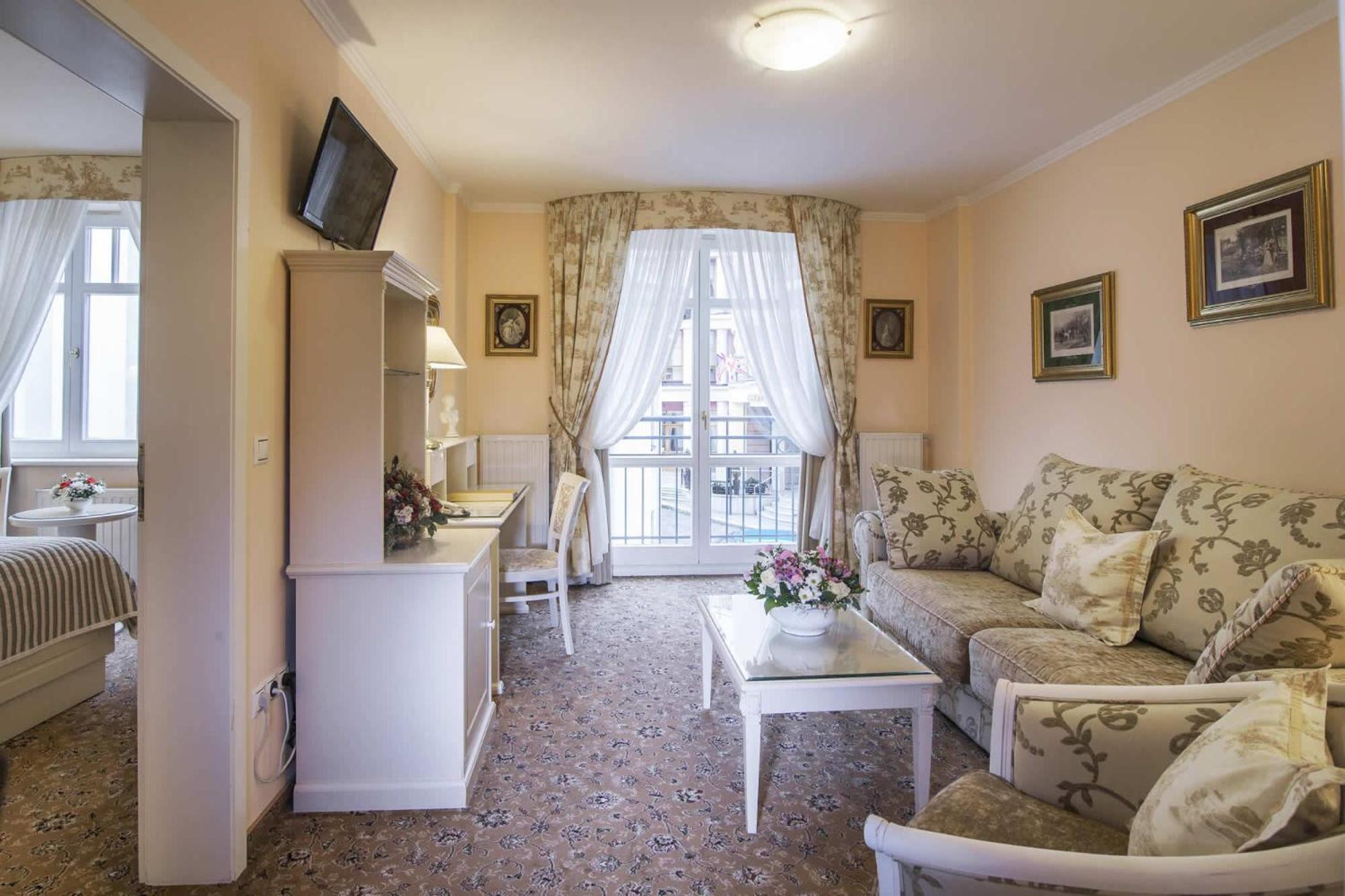 Hotel Karlsbad Grande Madonna Esterno foto