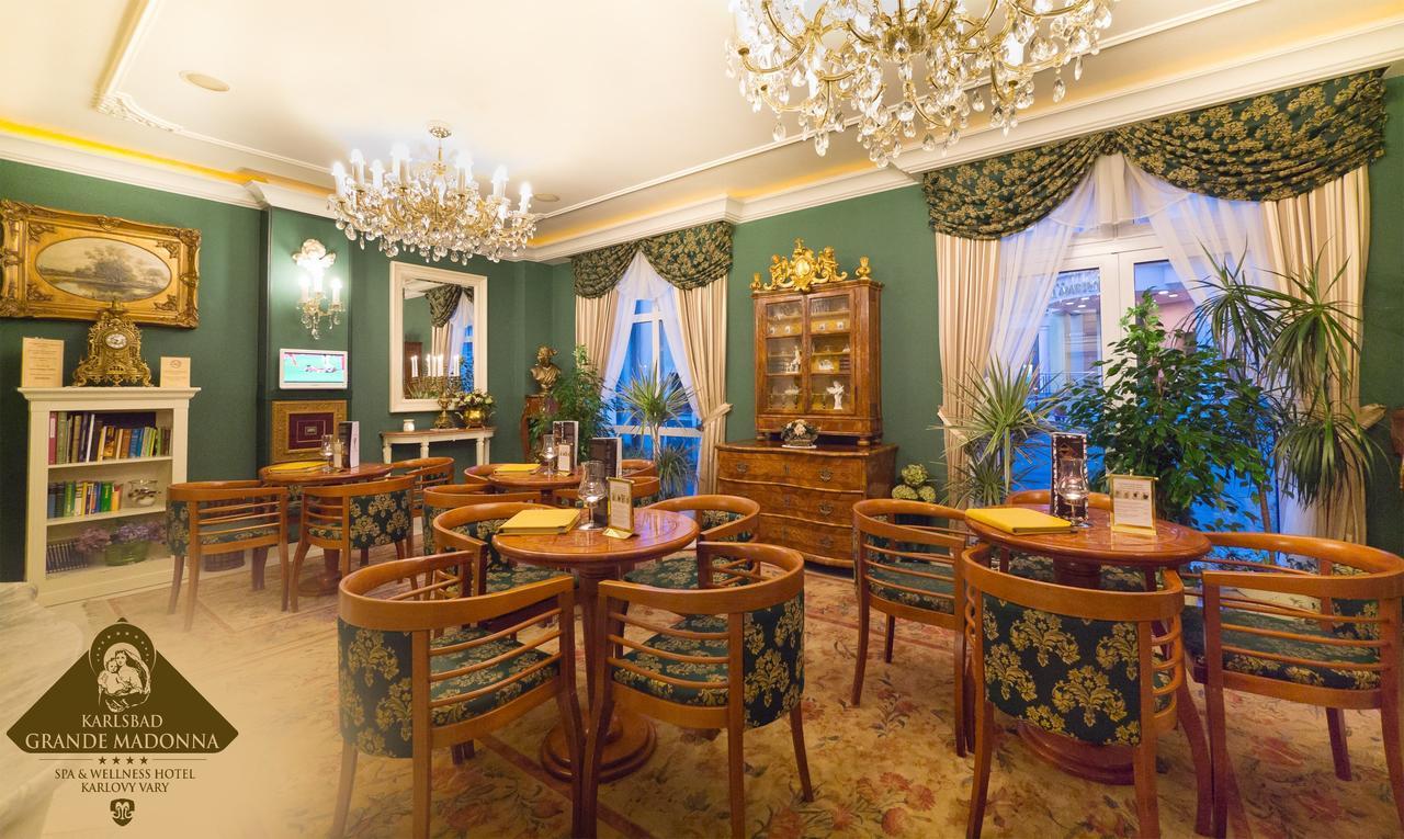 Hotel Karlsbad Grande Madonna Esterno foto