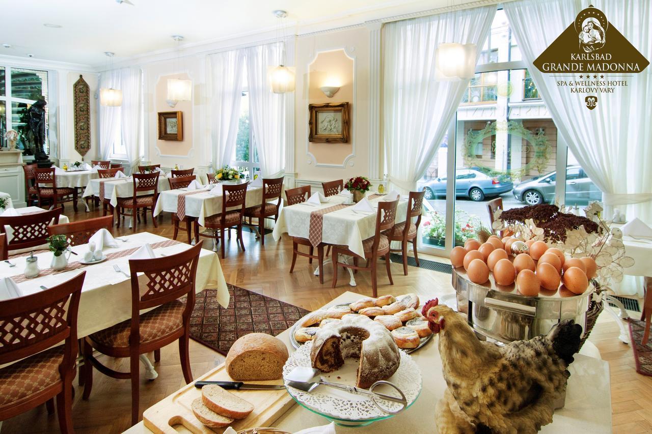 Hotel Karlsbad Grande Madonna Esterno foto